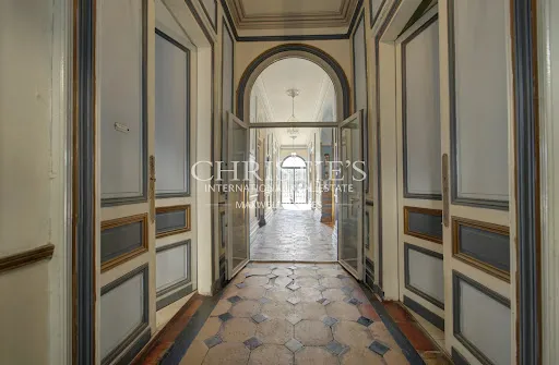 Maison 16 pièces 614 m²