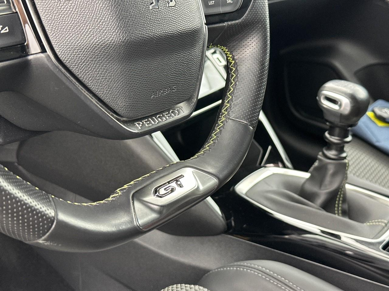 Peugeot 208 puretech 100 s&s bvm6 gt line — photo 34