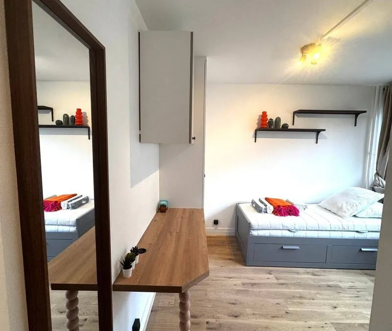 Photo 1