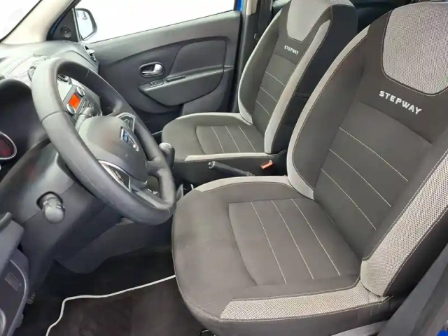 Dacia Sandero sce 75 — photo 12