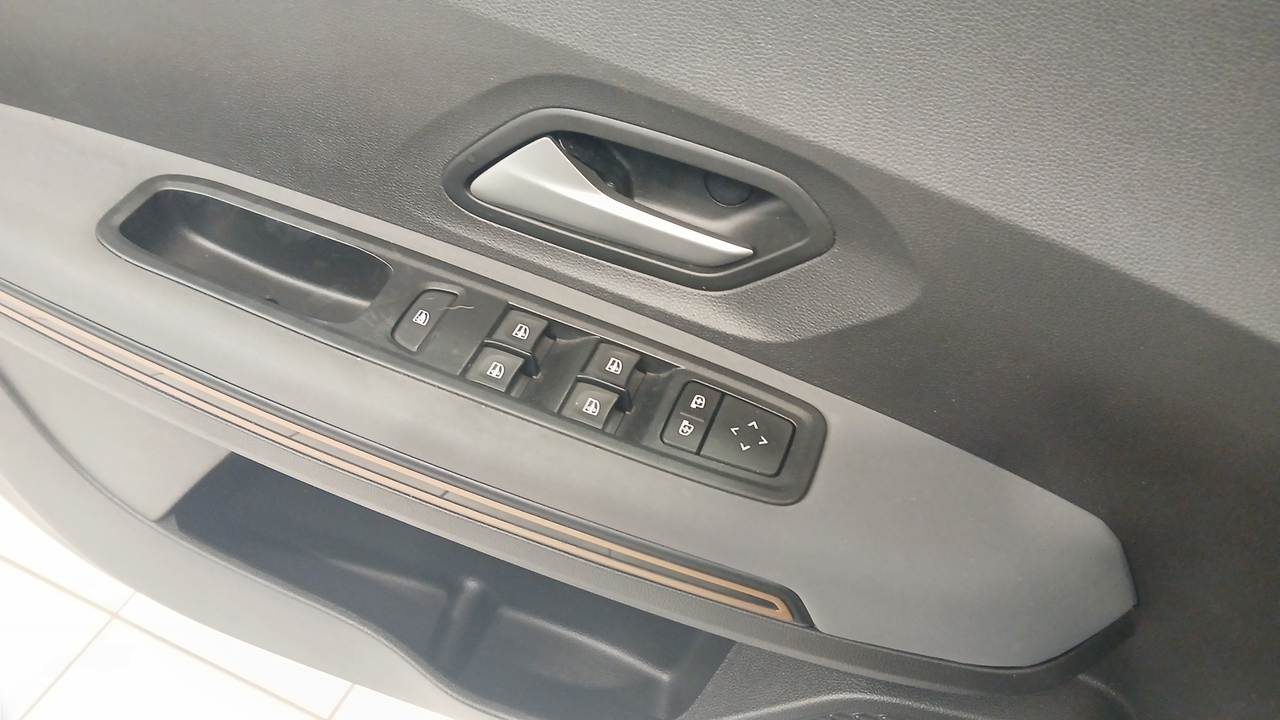 Dacia Jogger Hybrid 140 7 places GSR2 — photo 22
