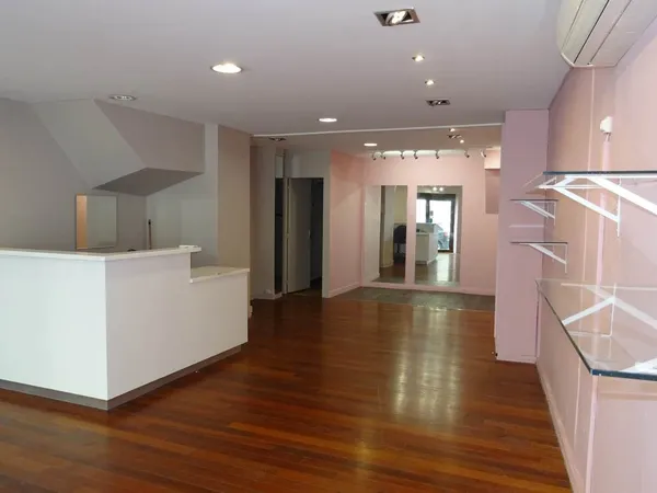 Local commercial 75 m²