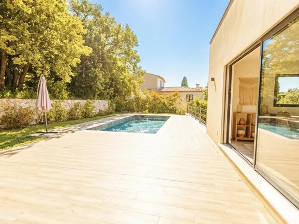 VENCE : VILLA D’EXCEPTION FACE À SAINT-PAUL-DE-VENCE | APERÇU MER | PISCINE | CALME ABSOLU