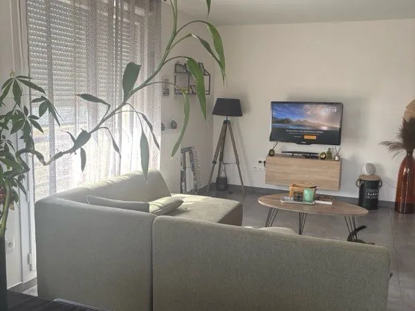 T2 bis meublé avec balcon