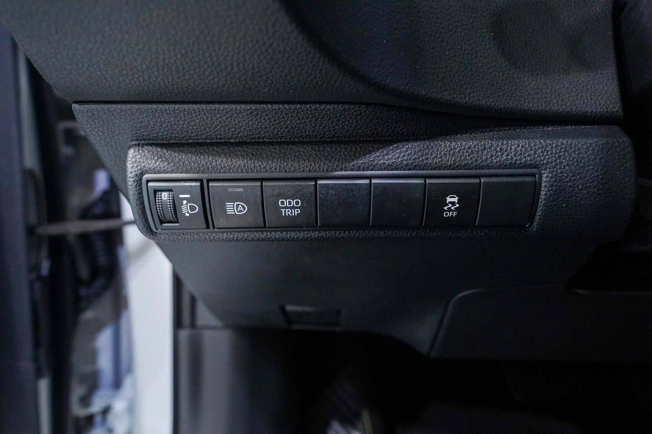 Toyota Corolla Touring Sports — photo 22