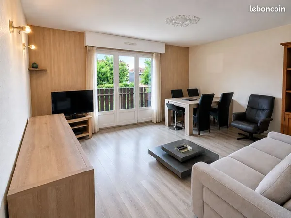 Appartement 4 pièces traversant de 78 m² avec balcon, ascenseur et parking