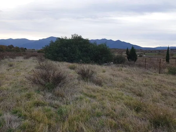 Terrain 9000 m²