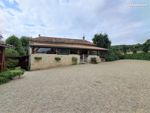 Propriété 10 pièces 240 m²