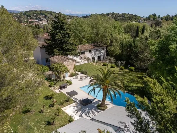 Valbonne village - propriété familiale