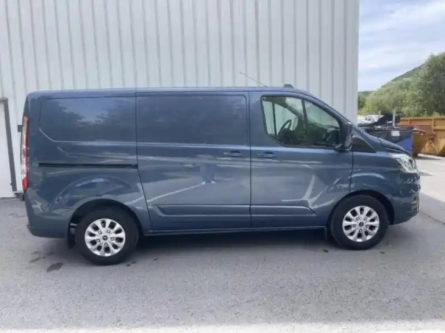 Ford Custom transit  fg 300 l1h1 2.0 ecoblue 130 limited 7cv — photo 4