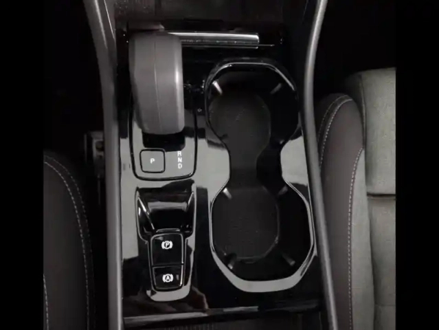 Volvo Xc40 t5 recharge 180 + 82ch plus dct 7 — photo 9