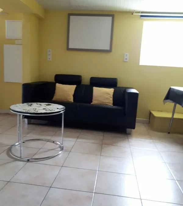 Photo 1