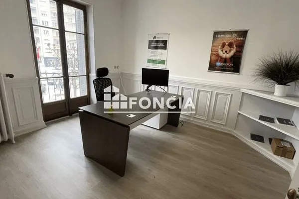 Bureaux 107 m²