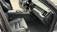Volvo Xc60 T6 Hybride Rechargeable 253 + 145ch Plus Style Dark Geartronic 8 AWD — photo 17