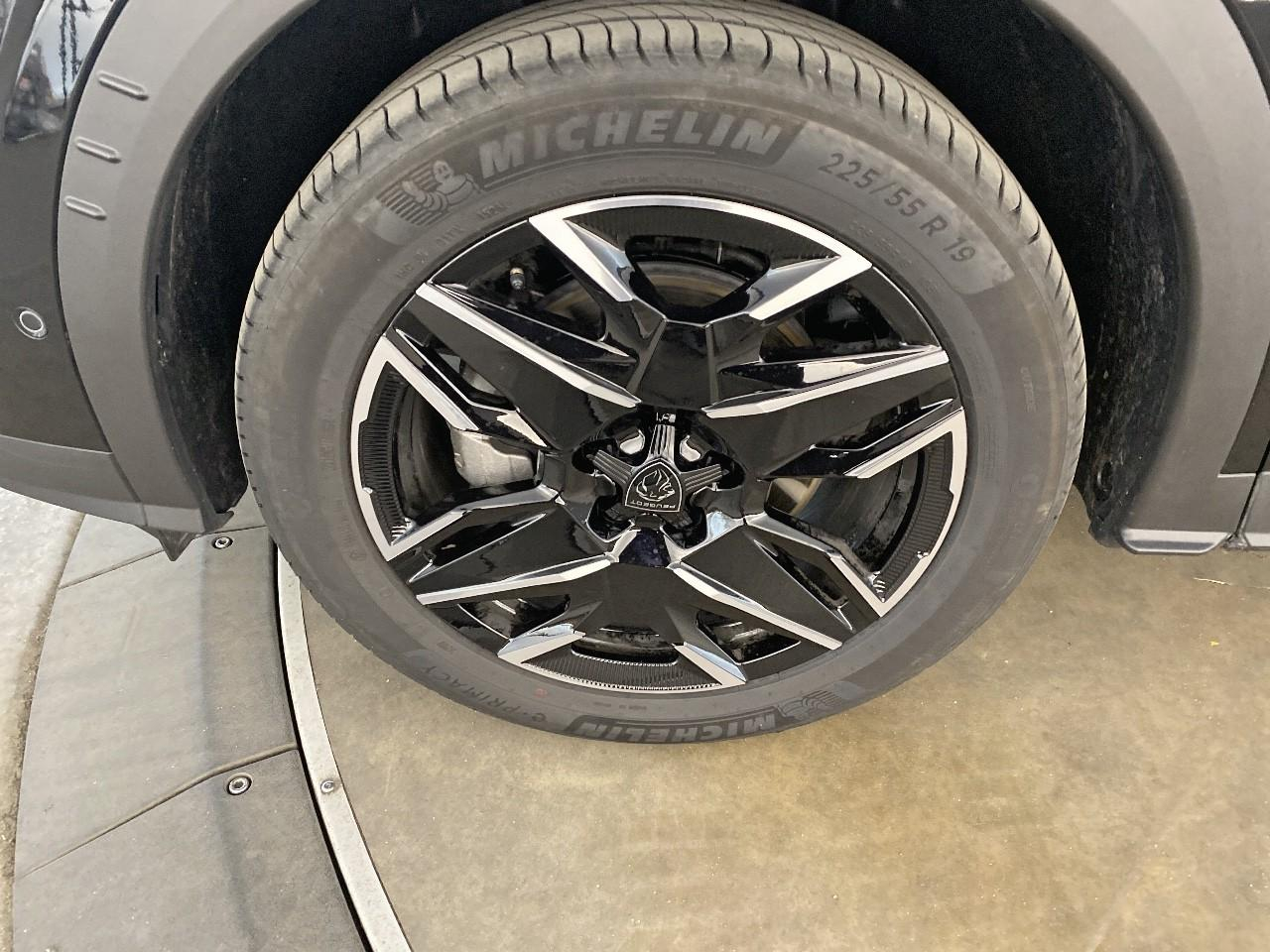Peugeot 5008 hybrid 145 ch e-dcs6 gt — photo 11