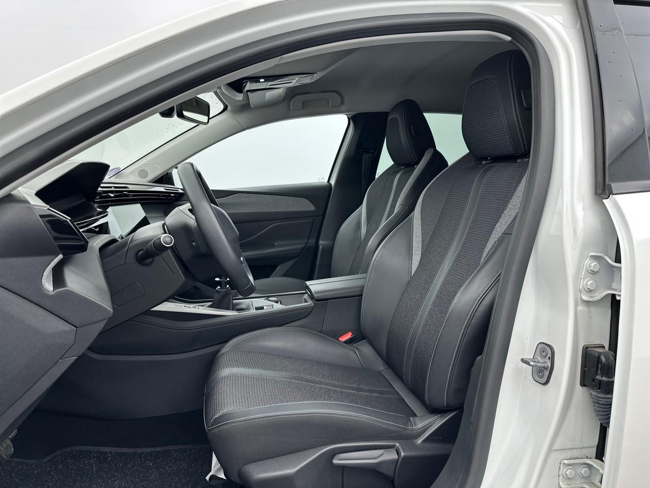 Peugeot 308 puretech 130ch s&s bvm6 allure pack — photo 9