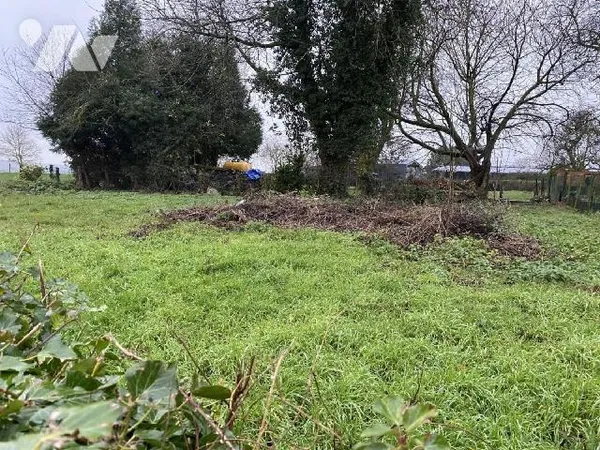 Terrain 100 m²