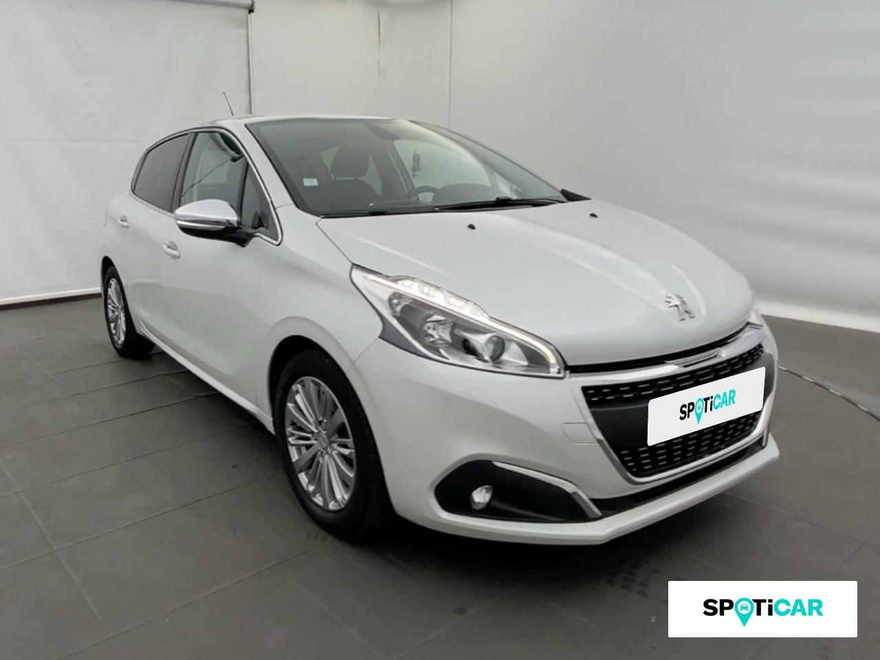 Peugeot 208 1.2 puretech 110ch e6.c allure s&s 5p — photo 3