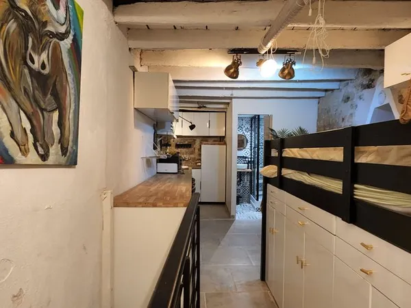 Studio meublé 19m2 + dépendance 13m2 Montpellier centre historique dans l'écusson