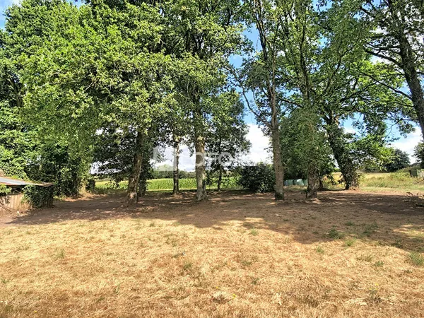 Terrain 1060 m²