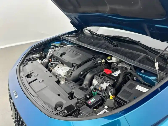 Peugeot 408 phev 225 e-eat8 — photo 52