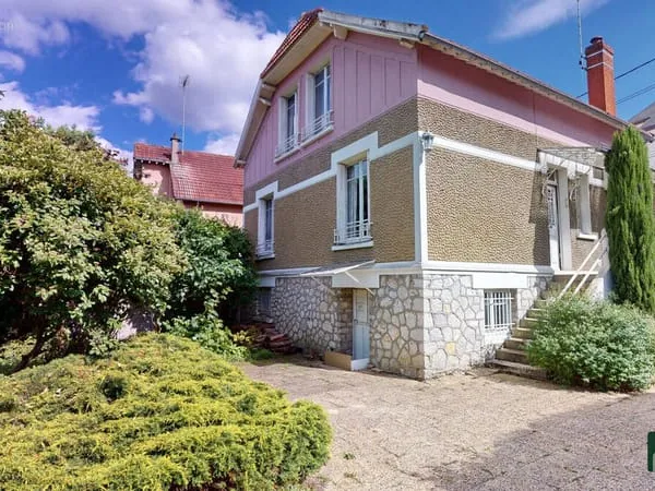 Maison 6 pièces 117 m² à vendre à Chartres (28000)