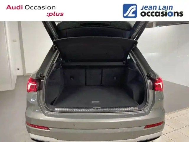 Audi Q3 35 tfsi 150 ch s tronic 7 — photo 20