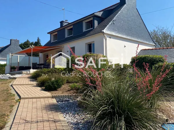 Maison de 112 m2 édifié en 1976 sur un terrain de 3750 m2
