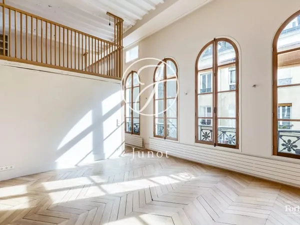 PARIS 10e - LANCRY - Appartement - 5 pièces - 118,93m²- 114,55m² Carrez - 3 chambres - Lumineux - Vo
