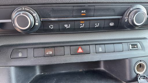 Toyota Pro Ace long 2.0 D-4D 177 BVA6 - Lounge – 2019 – 162877 km – Diesel – Boîte Automatique — photo 13