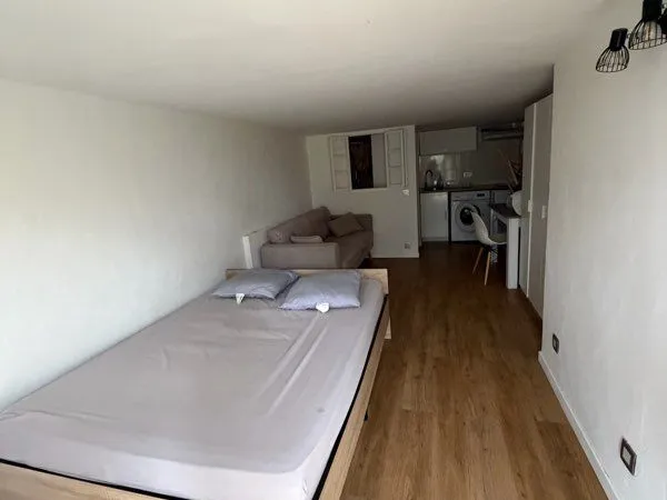 À LOUER - STUDIO MEUBLÉ DE 25 m² - RÉSIDENCE FONTMOURIER