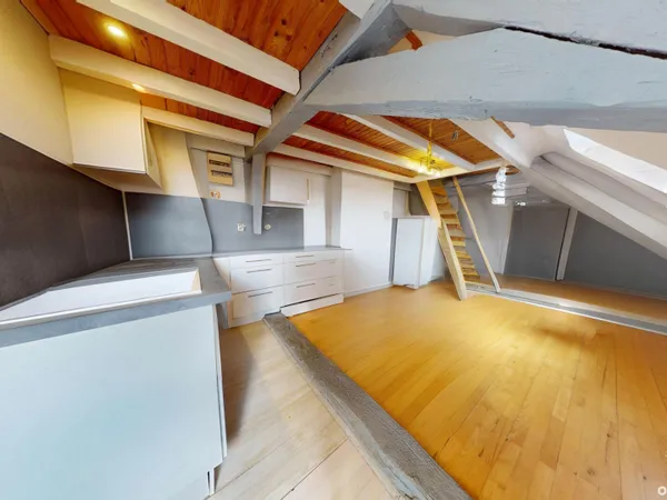 BESANCON- QUARTIER BOUCLE- APPARTEMENT T2 42M2