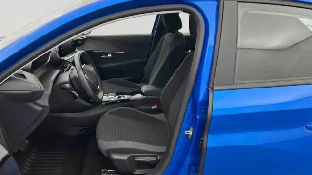 Peugeot 208 electrique 50 kwh 136ch — photo 31