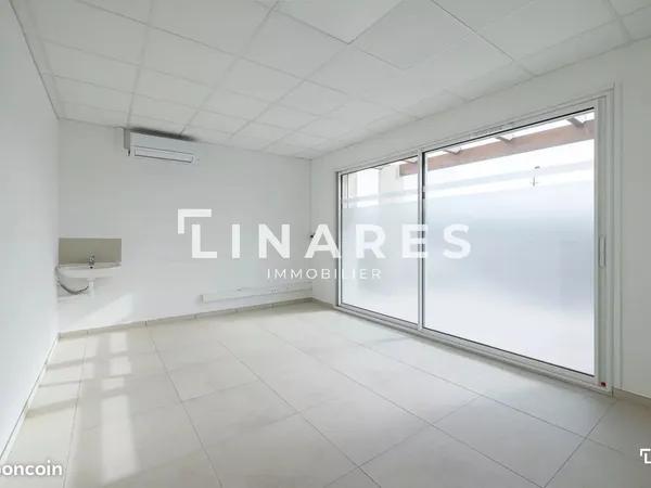 Bureaux 15 m² Marignane