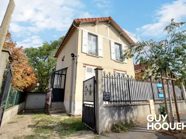 Maison avec fort potentiel en plein coeur de Viry-Châtillon !