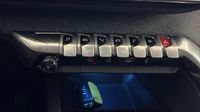 Peugeot 3008 1.2 PureTech 130ch Allure S&S — photo 19