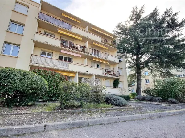 À VENDRE MONTÉLIMAR - APPARTEMENT T3 + BALCON + CAVE + GARAGE