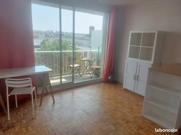 Studio 20 m² avec balcon à vendre - Mairie de Montreuil - 140 000