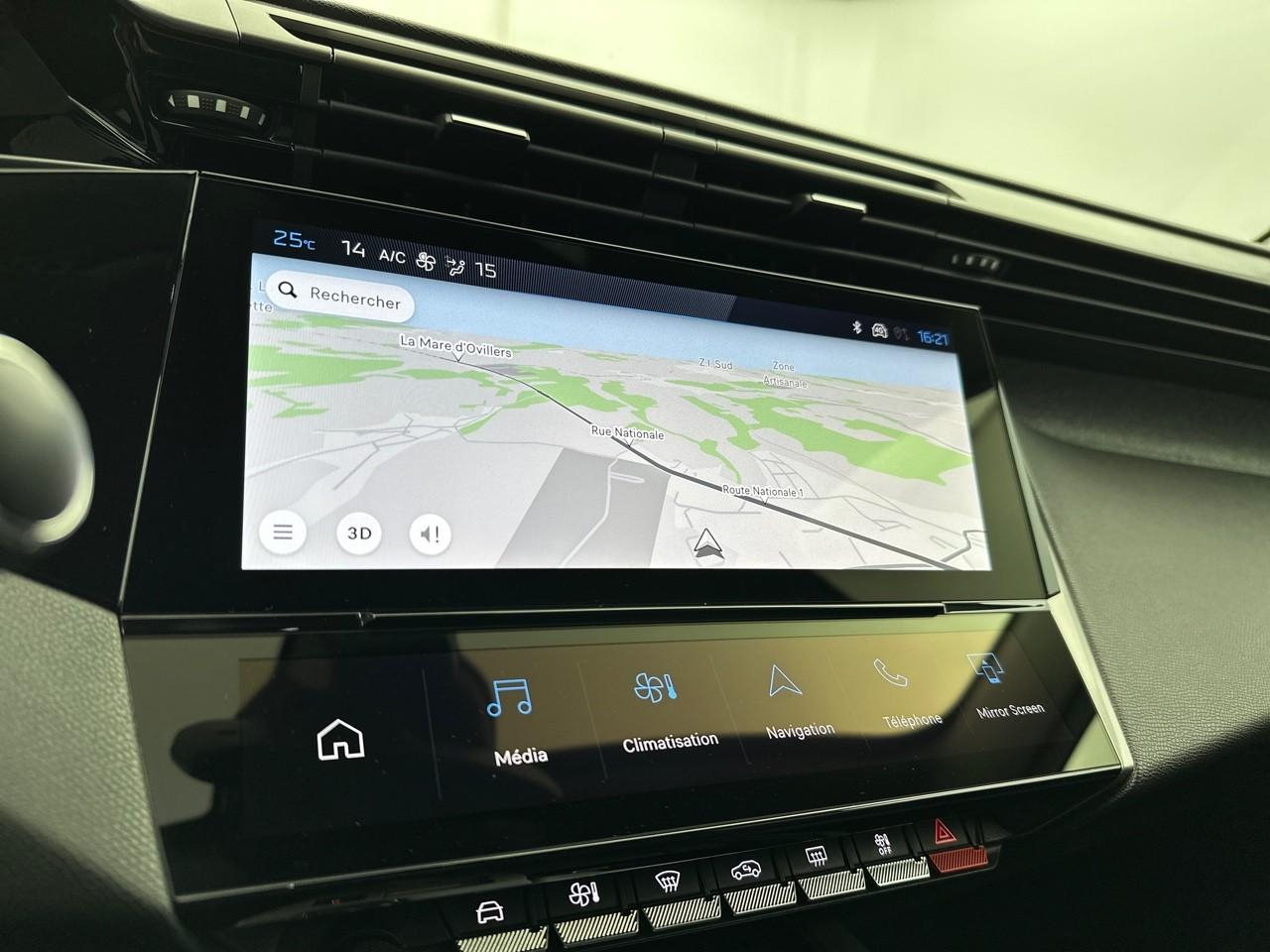 Peugeot 308 hybrid 145 e-dcs6 allure — photo 13