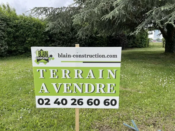Terrain 362 m²