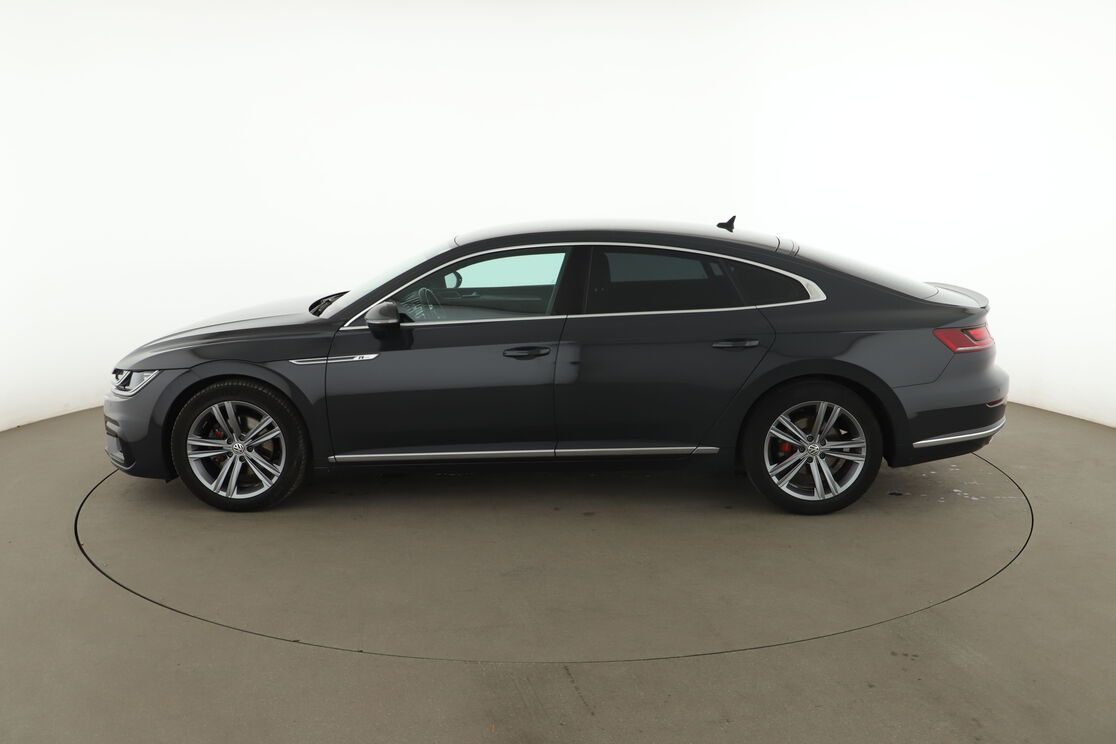 Volkswagen Arteon 2.0 TSI R-Line Exclusive DSG7 — photo 2