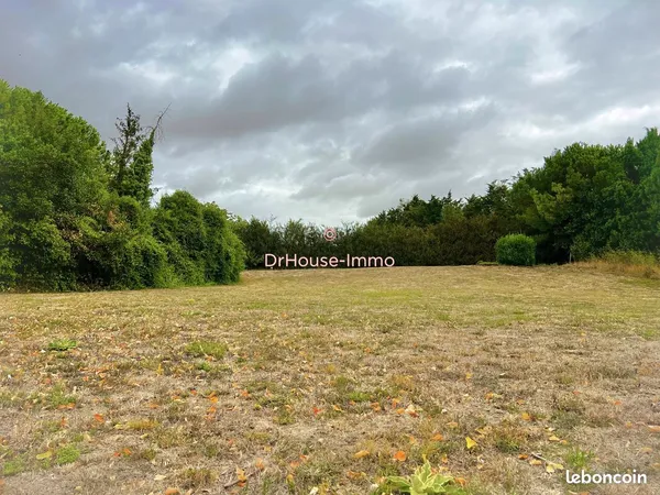 Terrain 1435 m² lucon