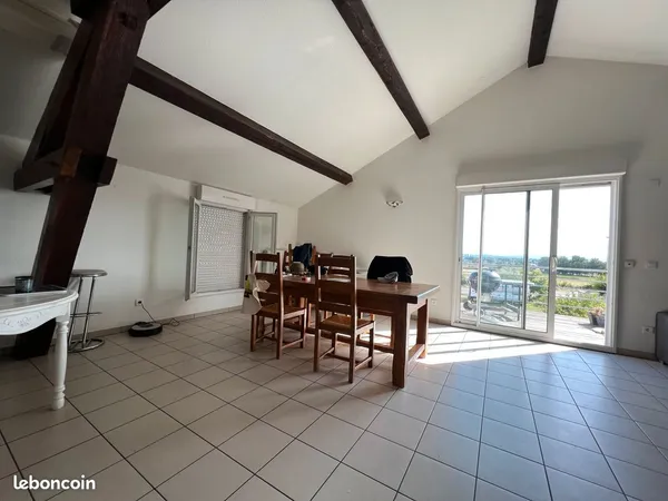Maison 200 M2 Mably bourg