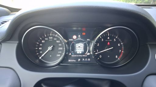 Land Rover Discovery Sport 2.0 Si4 290 4WD BVA6 - HSE – 2018 – 87237 km – Essence – Boîte Automatique — photo 14