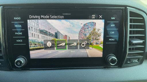 Skoda Karoq 2.0 TDI 116 DSG7 - Sportline – 2022 – 70617 km – Diesel – Boîte Automatique — photo 2