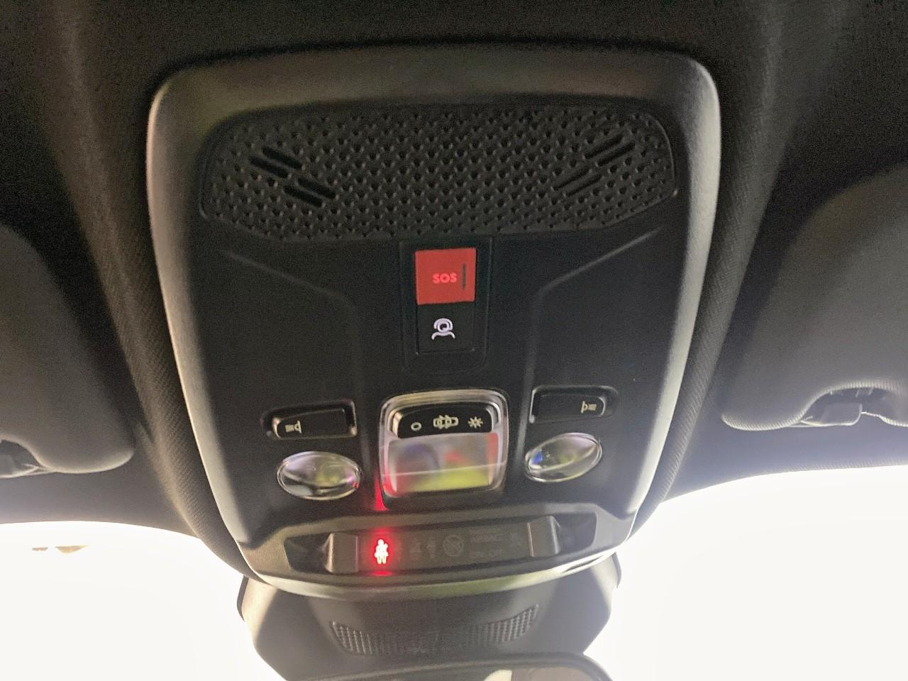 Peugeot 2008 hybrid 145 ch e-dcs6 allure — photo 19