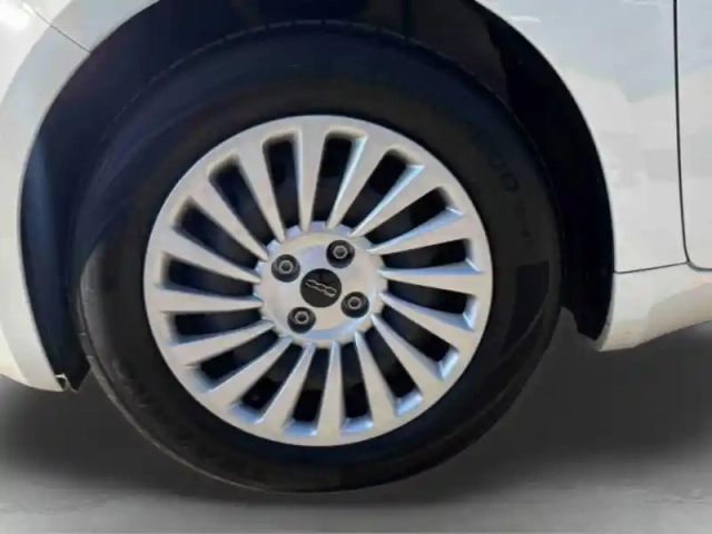 Fiat 500 e 118ch my23 — photo 9