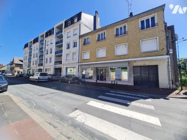 Local professionnel 319 m²