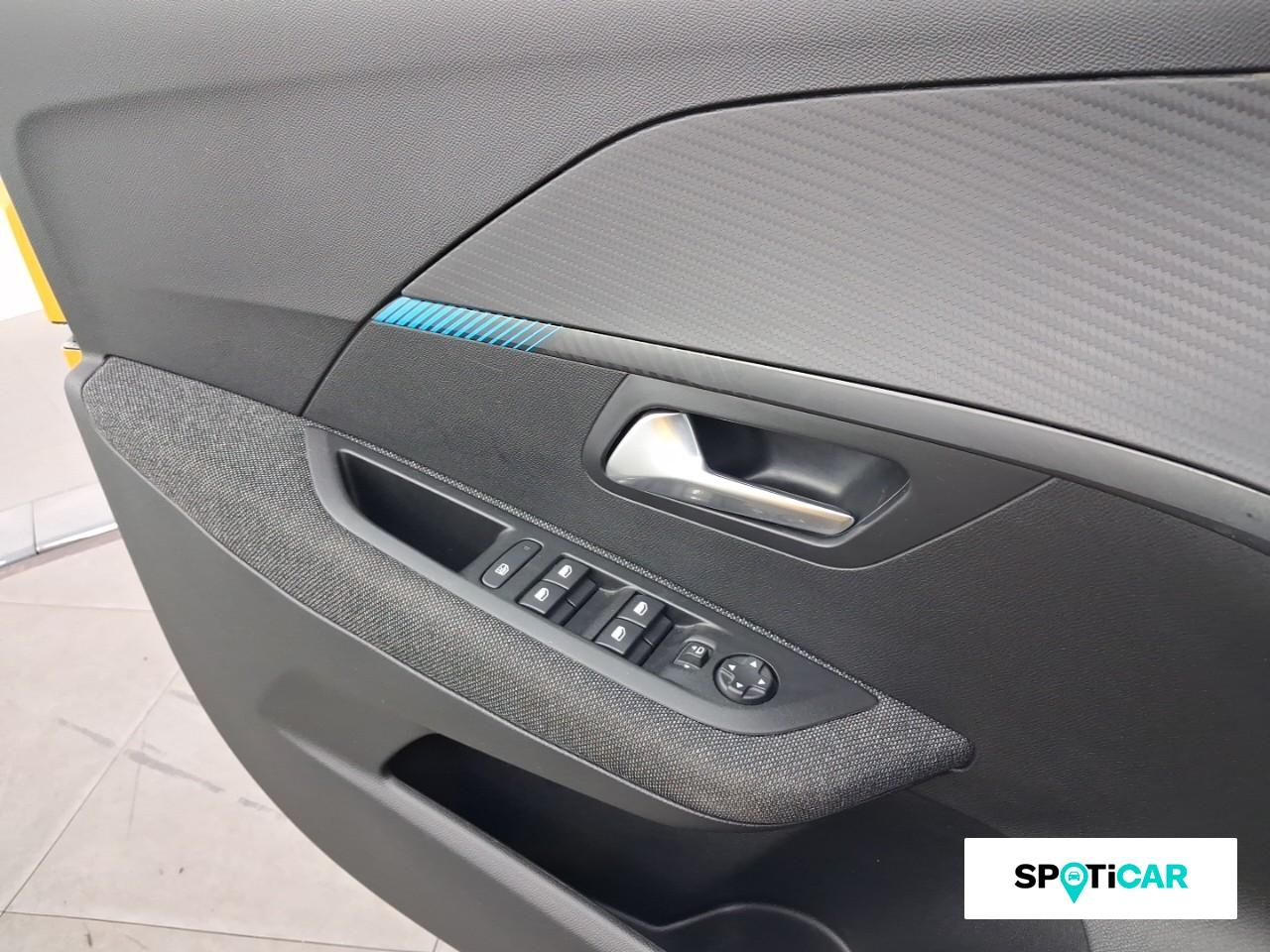 Peugeot 208 e-208 136ch style — photo 16