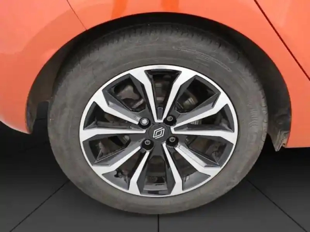 Renault Clio 1.0 tce 90ch techno - 25 — photo 10